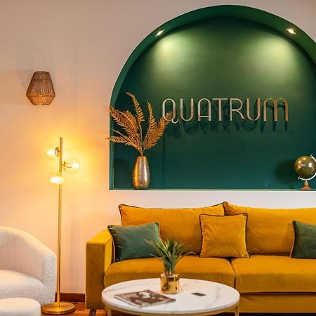 Quatrum Apartment Неаполь Экстерьер фото