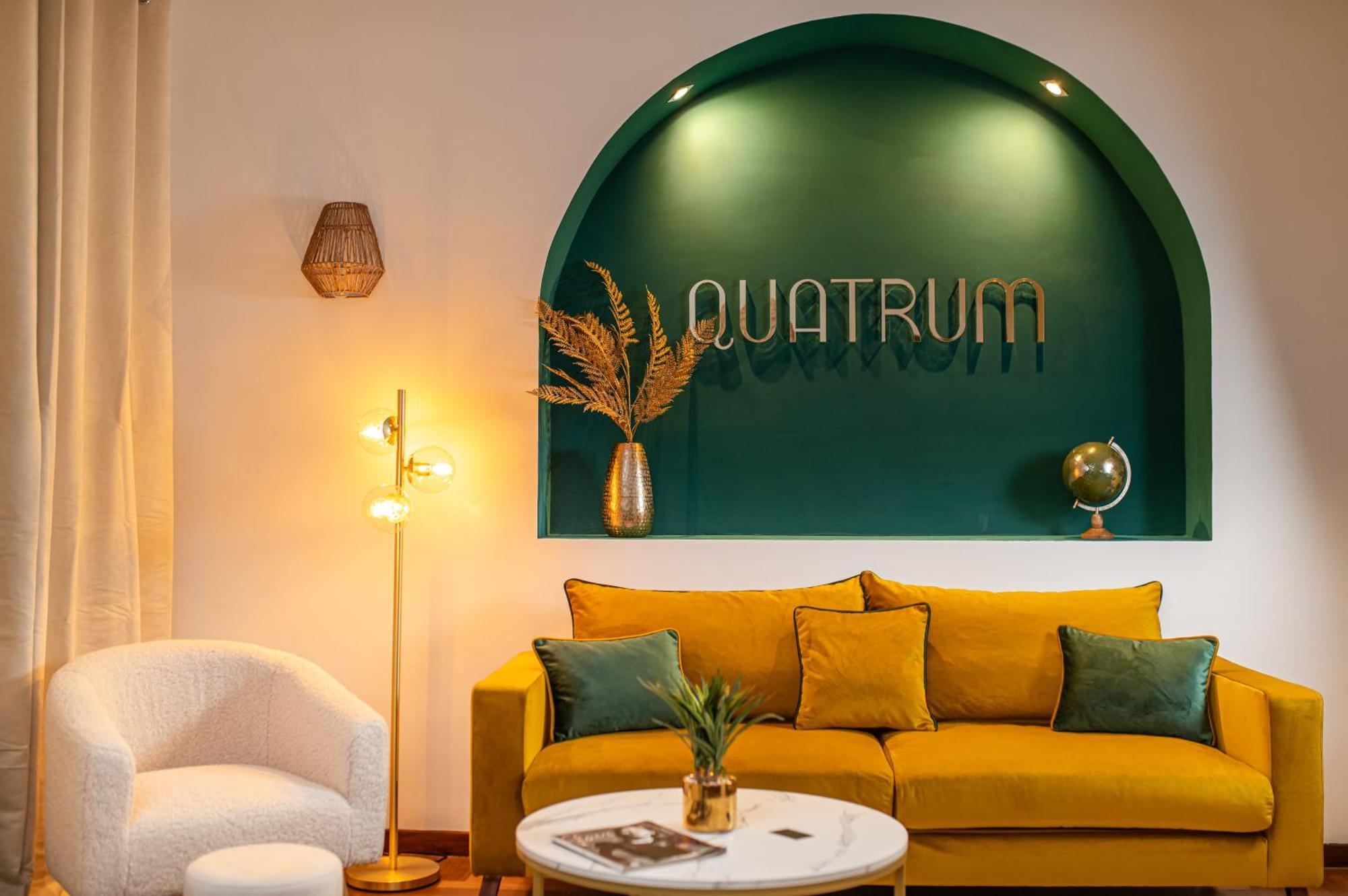 Quatrum Apartment Неаполь Экстерьер фото